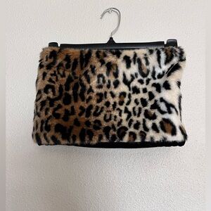 Leopard scarf